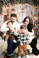 Normishka Family Christmas Photos - PROOFS